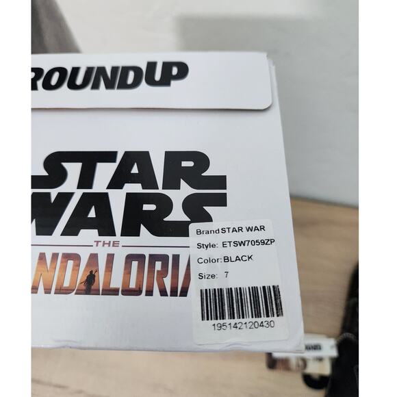 The Mandalorian Baby Grogu Slides Sandals Shoes Ground Up Youth sz 7 Star Wars - Picture 4 of 5